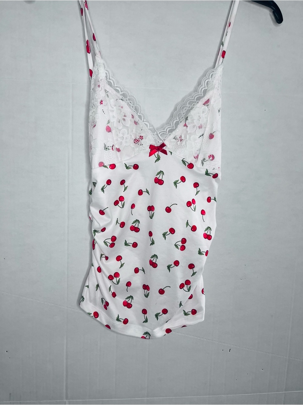 Women’s White Cherry Print Lace Cami Top